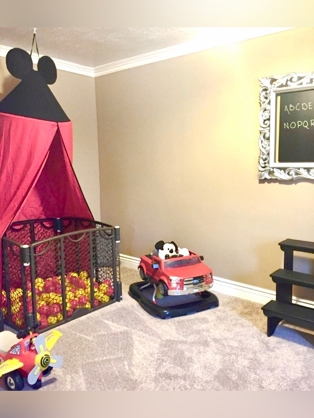 DISNEY Red Mickey Mouse-Themed Kids Play Canopy / Tent with Ears - Picture 3 of 5